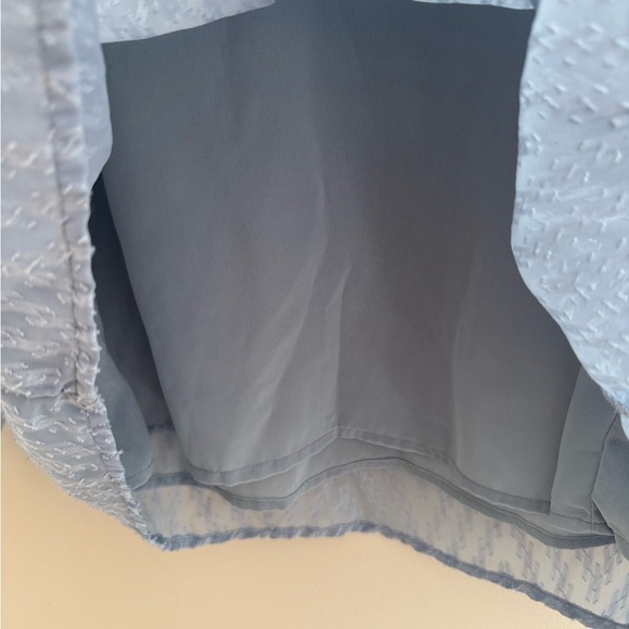 Entro Women’s Chevron Textured Blouse Size Large Blue V Neck Boutique - Picture 3 of 6